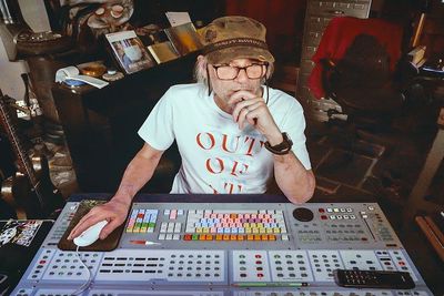 Tchad Blake: The Mix Engineer Behind Radiohead, Wilco & The Black Keys Sonic Adventures